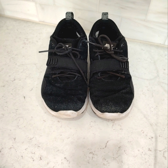 NIKE TRAINERENDOR MENS SIZE 9 SNEAKER - Picture 1 of 7